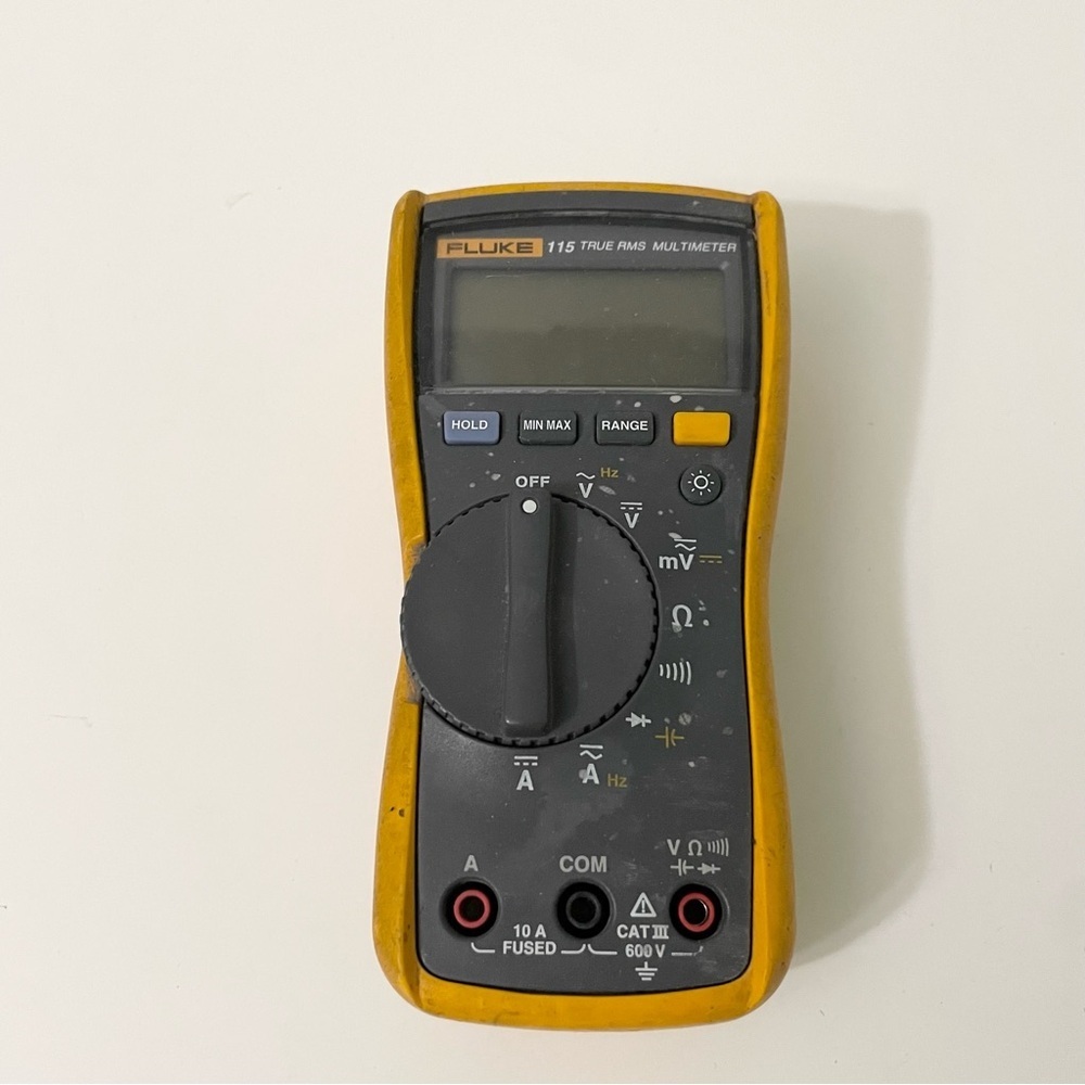 Fluke 115 True RMS Digital Multimeter - Picture 10 of 10